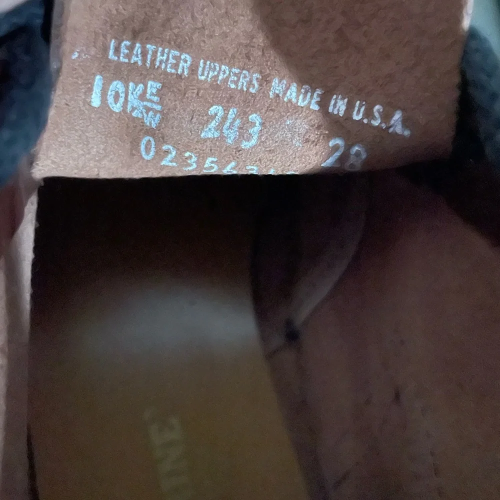 NWOB Wolverine Leather Chukka‎ Boots